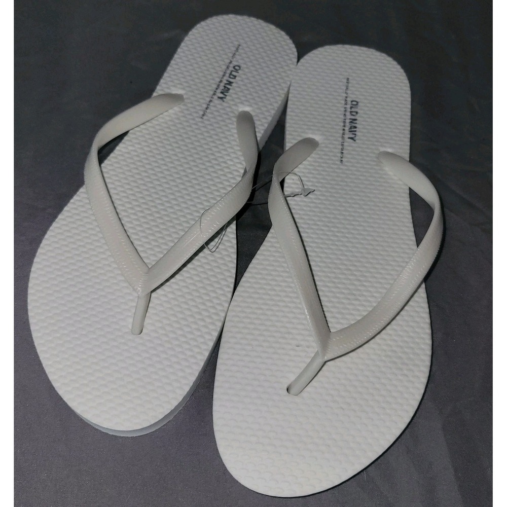 Old Navy White Flip Flops Size 8